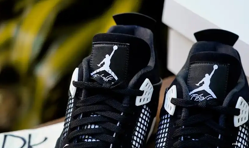 Retro READY God 4 TO White MATERIALS Thunder PK Jordan SHIP RETAIL 0501